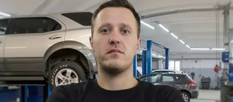 Директор эксперт автотехцентра «ЛэндАвто» Сергей Кузнецов